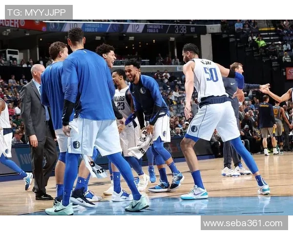 勇士与猛龙激战正酣12月13日精彩视频直播全程回放 勇士与猛龙激战正酣12月13日精彩视频直播全程回放